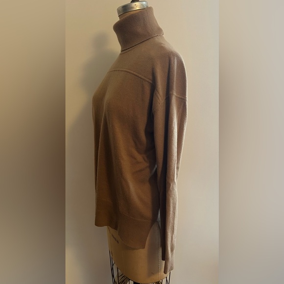 Theory Karenia cashmere yoke turtleneck sweater beige canvas camel tan XS - Picture 5 of 9